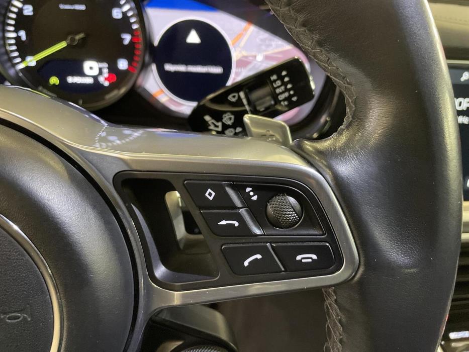 PORSCHE Panamera 2018