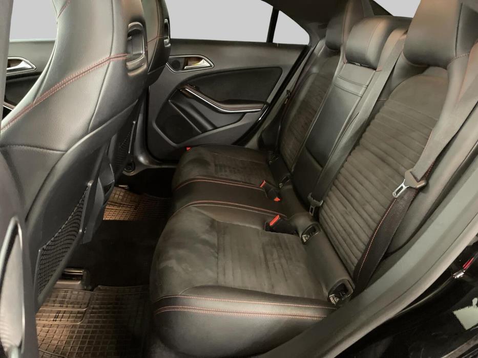 MERCEDES-BENZ CLA 2013