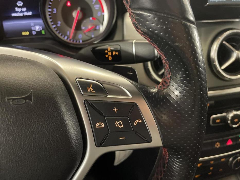 MERCEDES-BENZ CLA 2013