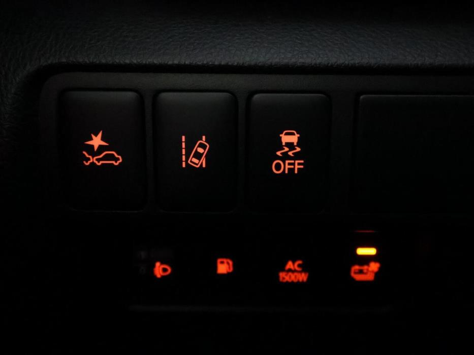 MITSUBISHI ECLIPSE CROSS 2023