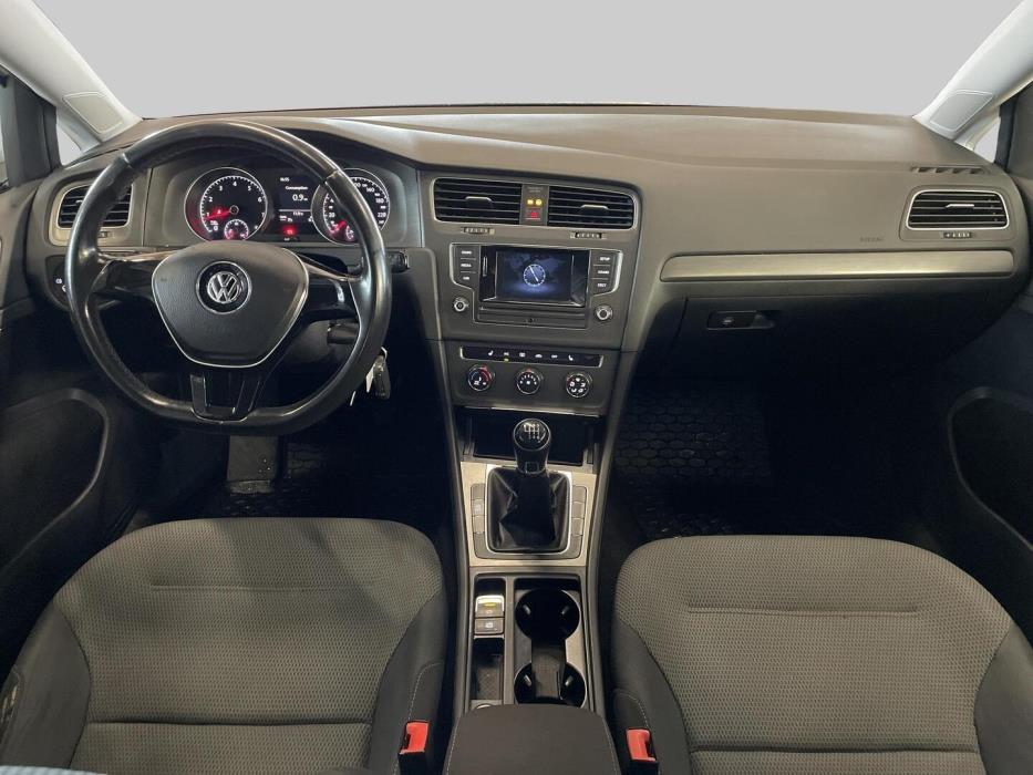 VOLKSWAGEN Golf 2013