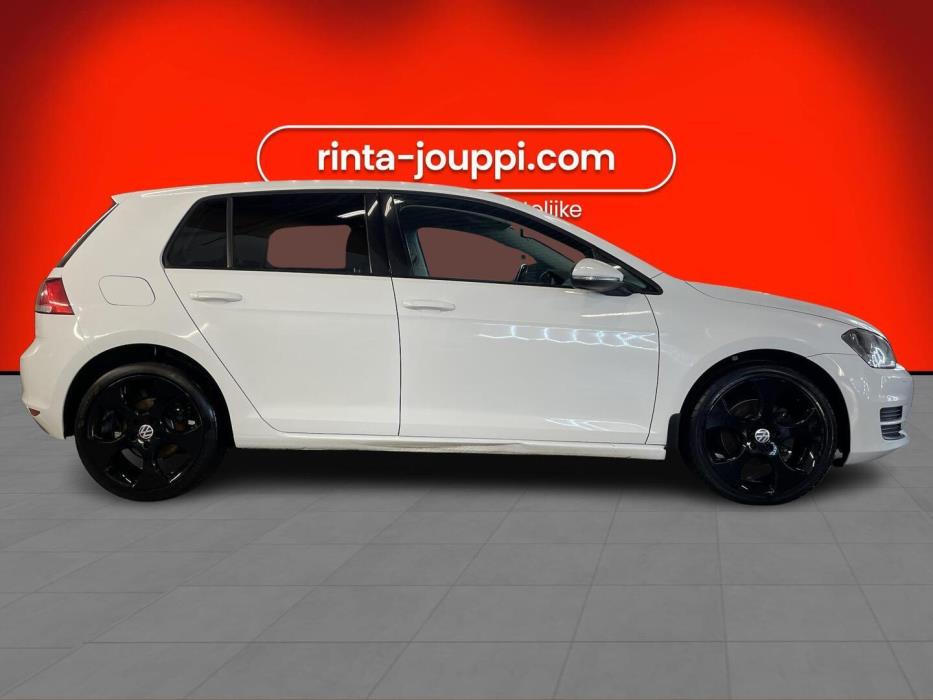 VOLKSWAGEN Golf 2013