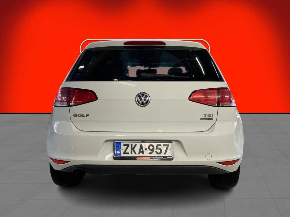 VOLKSWAGEN Golf 2013