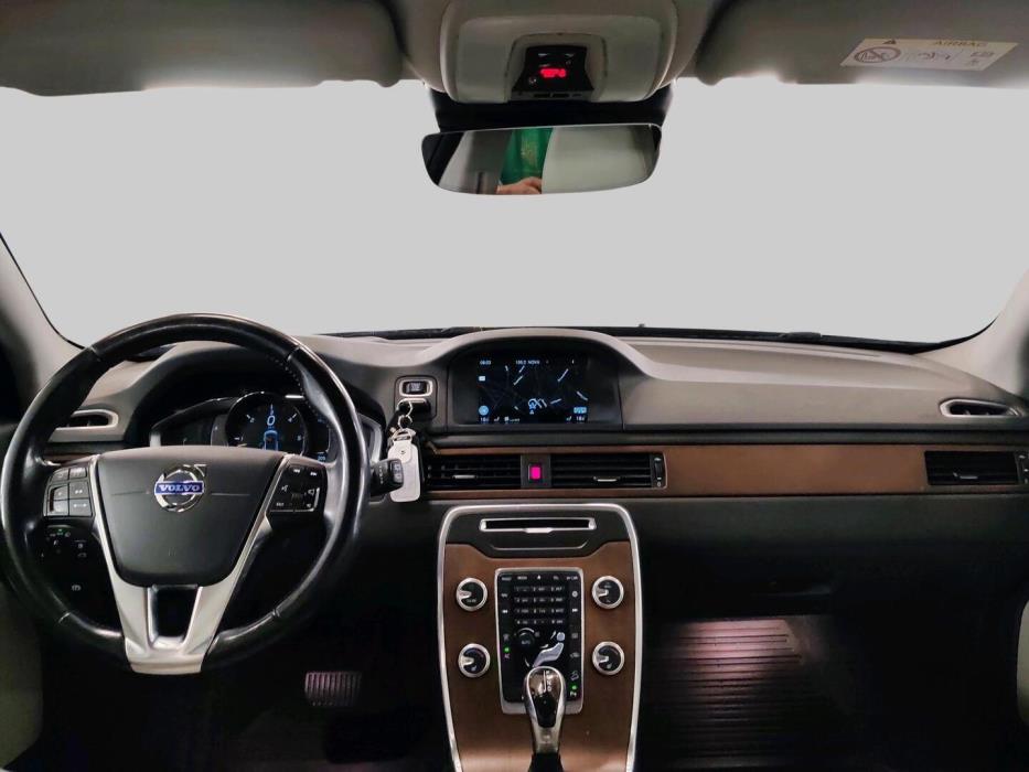 VOLVO XC70 2015