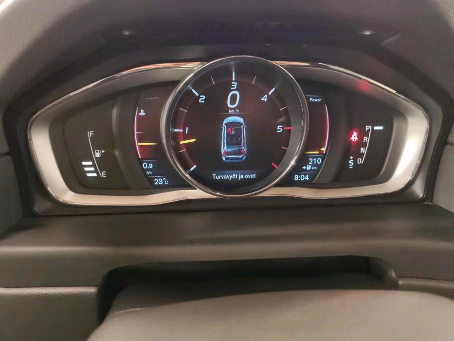 VOLVO XC70 2015