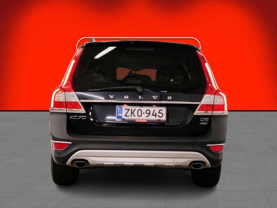 VOLVO XC70 2015