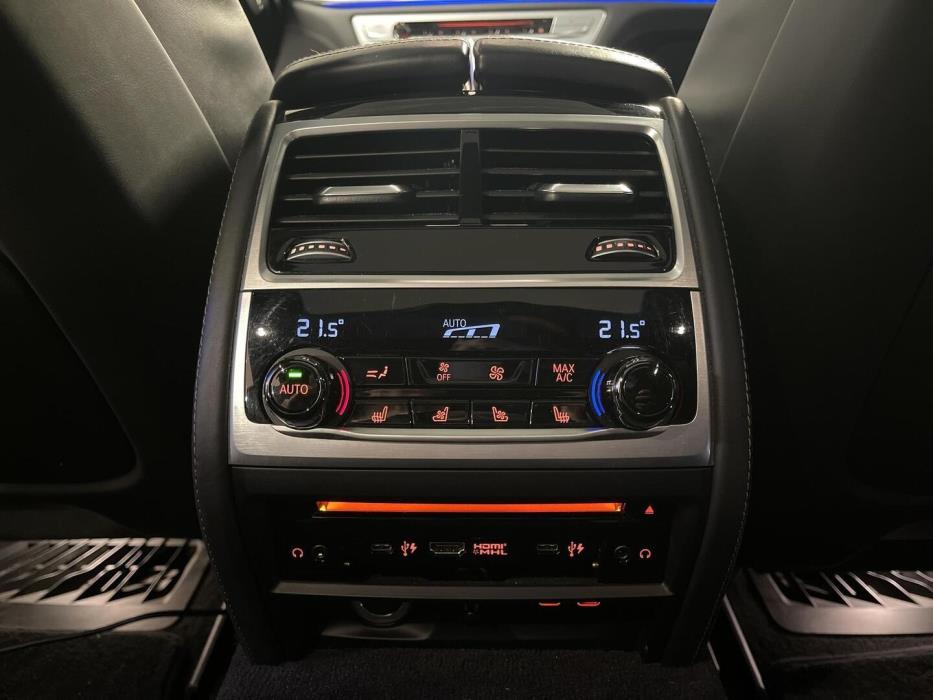 BMW 745 2020