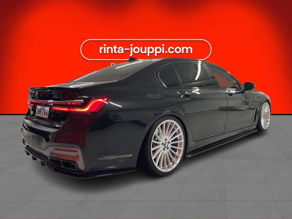 BMW 745 2020