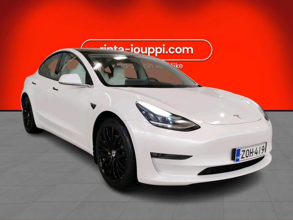 TESLA Model 3 2020