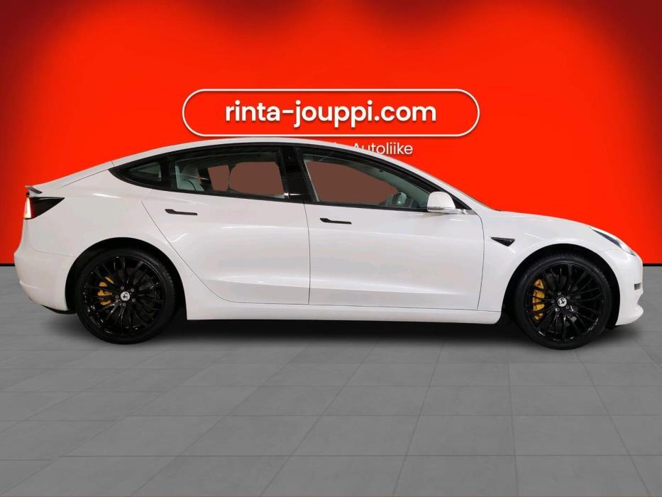 TESLA Model 3 2020