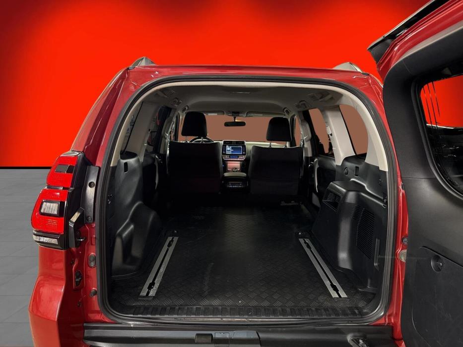 TOYOTA Land Cruiser 2022