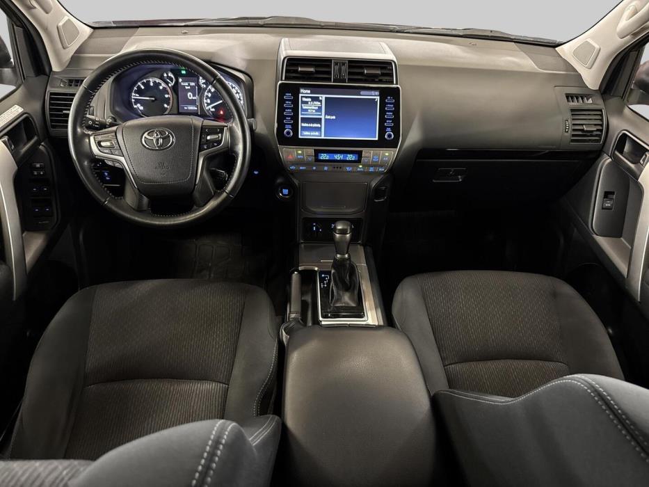TOYOTA Land Cruiser 2022