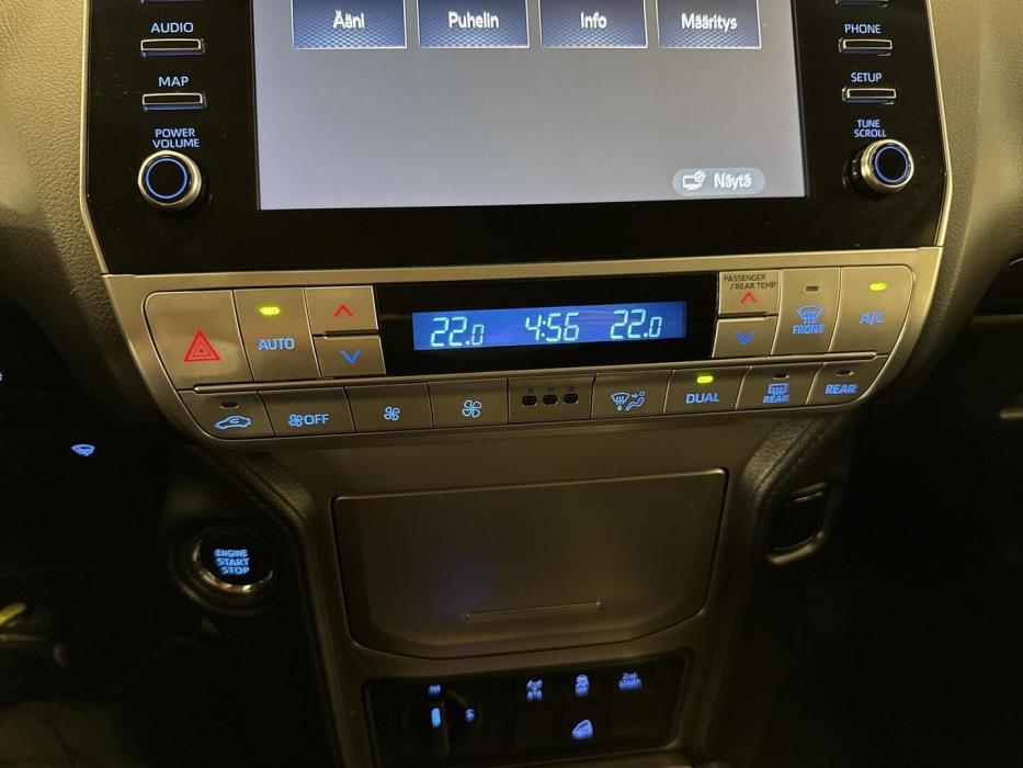 TOYOTA Land Cruiser 2022