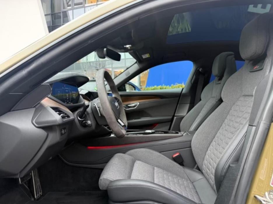 AUDI E-TRON GT RS 2022