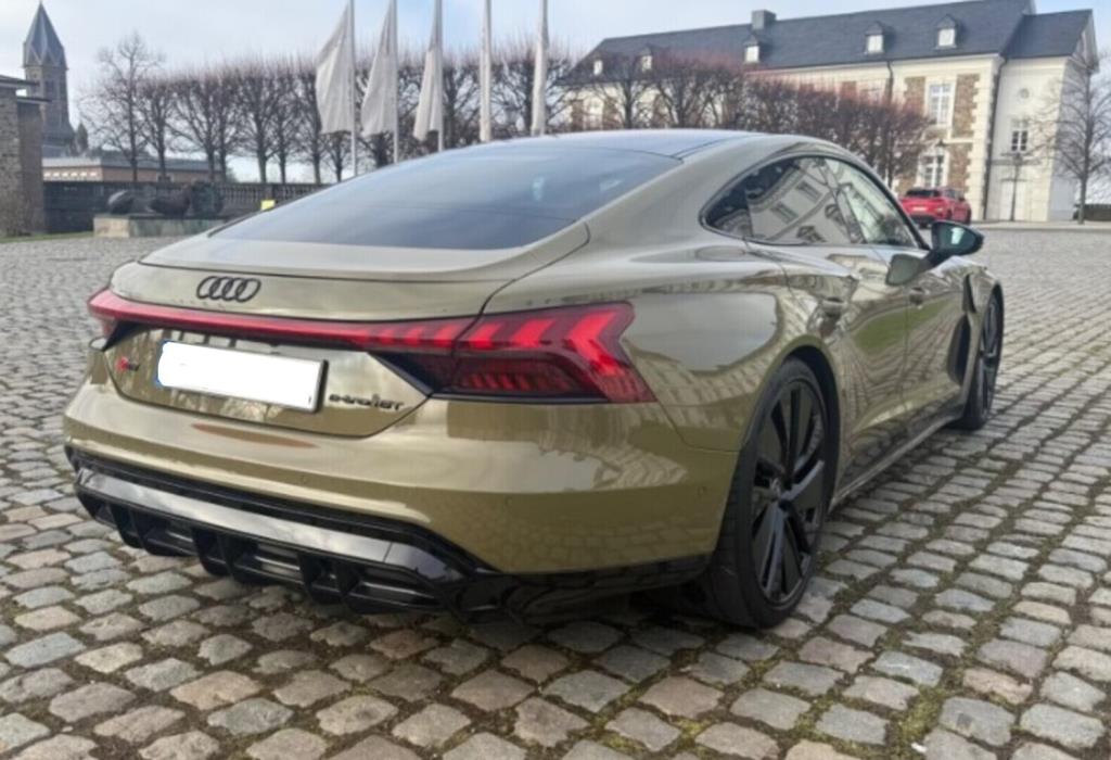 AUDI E-TRON GT RS 2022