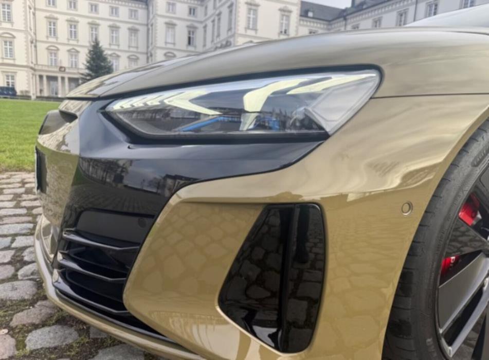 AUDI E-TRON GT RS 2022