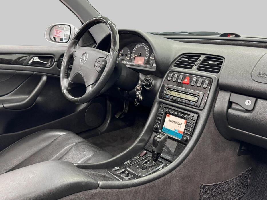 MERCEDES-BENZ CLK 2001