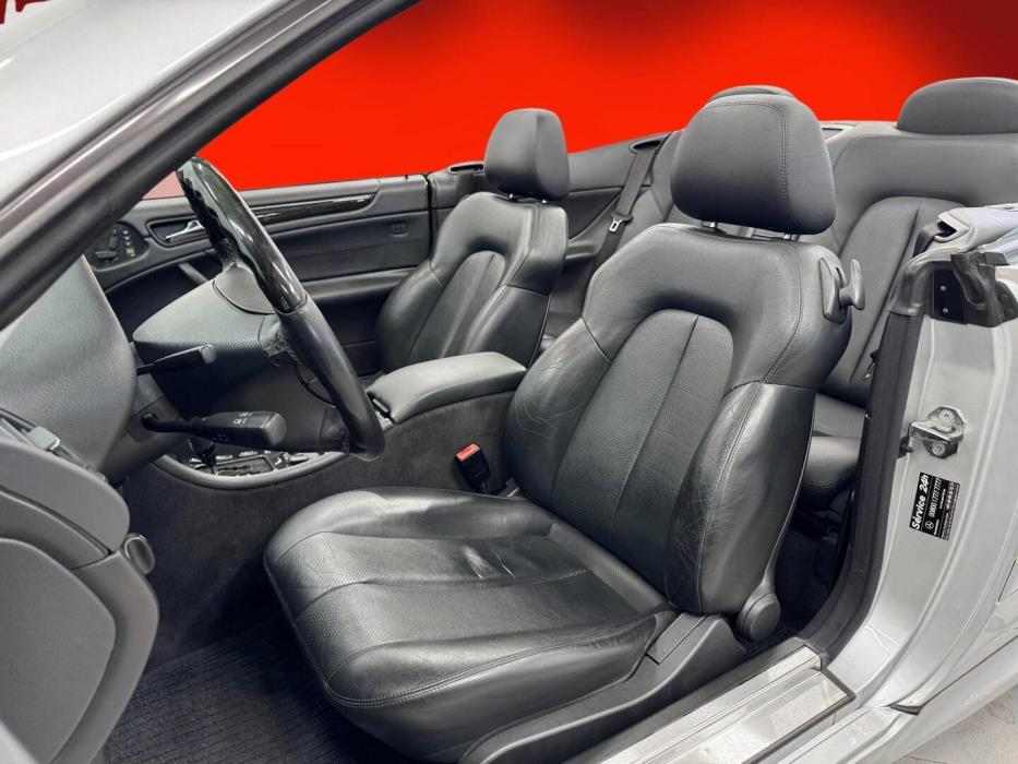 MERCEDES-BENZ CLK 2001
