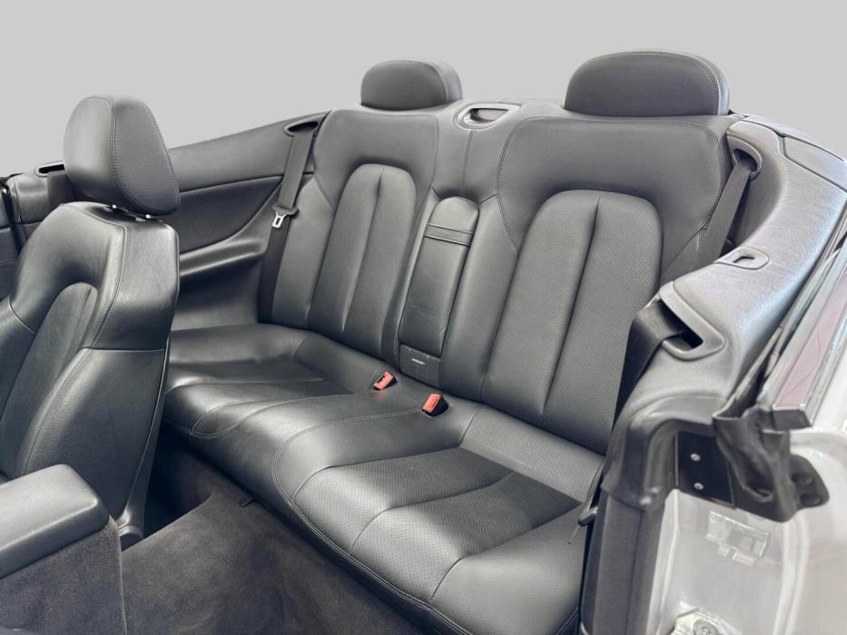MERCEDES-BENZ CLK 2001
