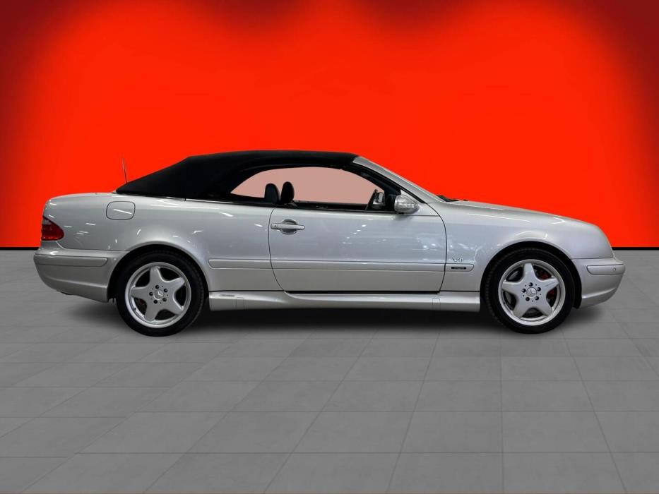 MERCEDES-BENZ CLK 2001