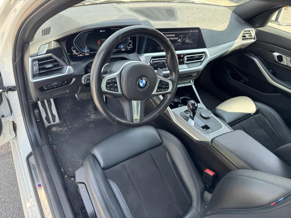 BMW 330 2020