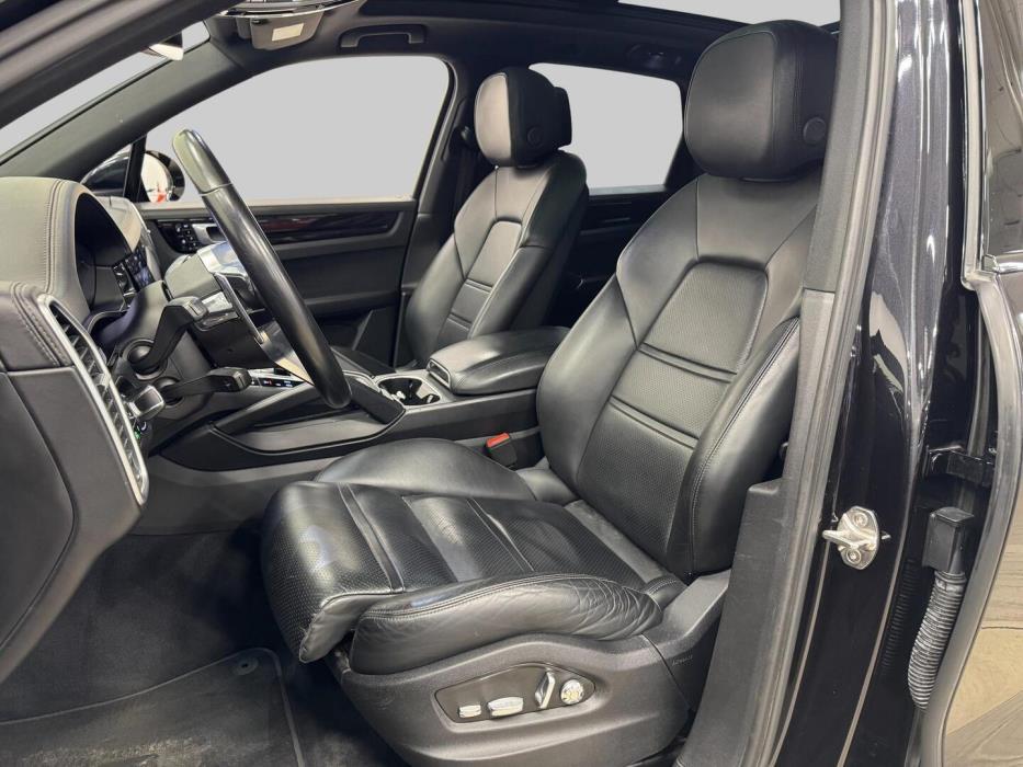PORSCHE Cayenne 2020