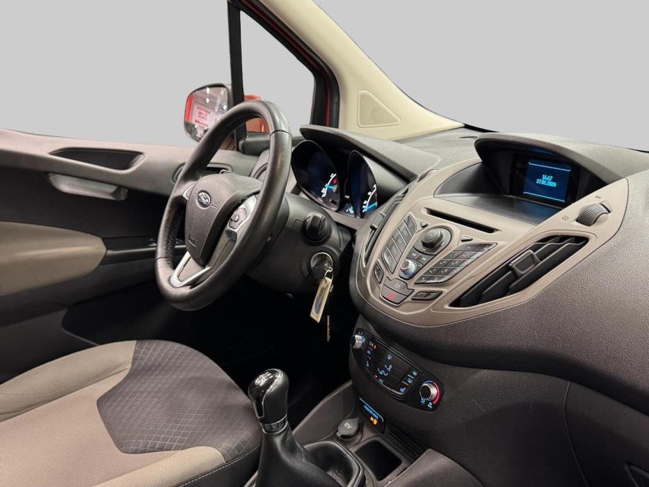 FORD Tourneo Courier 2014