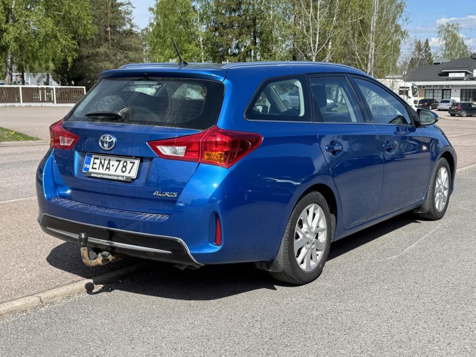 TOYOTA Auris 2014