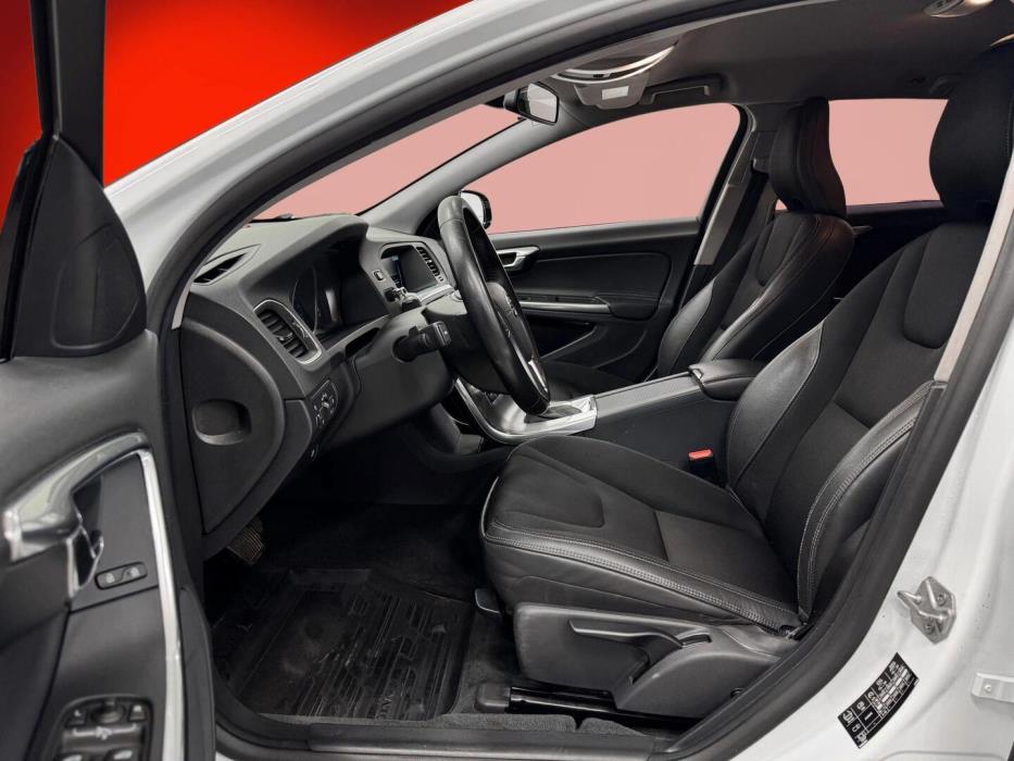 VOLVO V60 Cross Country 2016