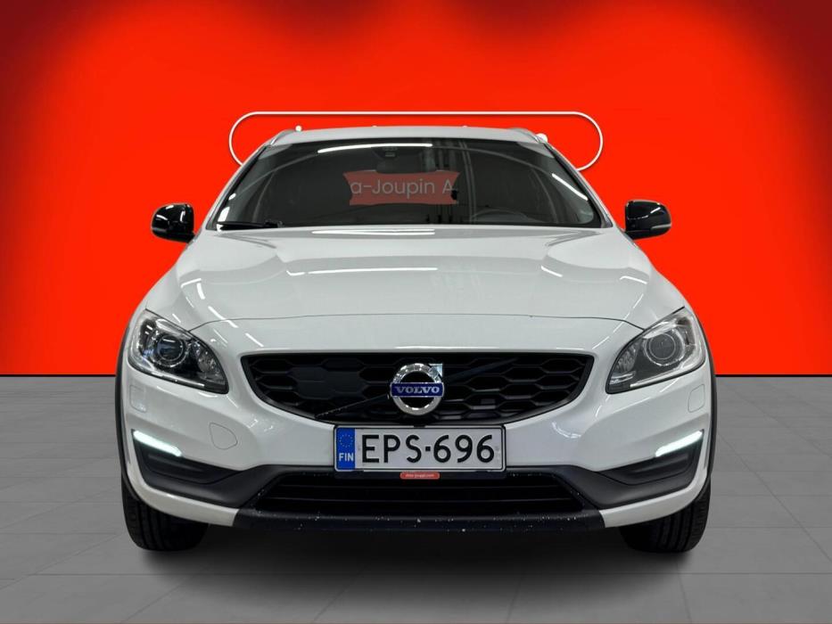 VOLVO V60 Cross Country 2016
