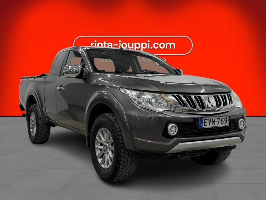 MITSUBISHI L200 2016