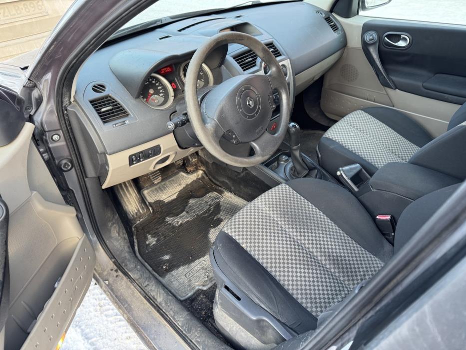 RENAULT Megane 2003
