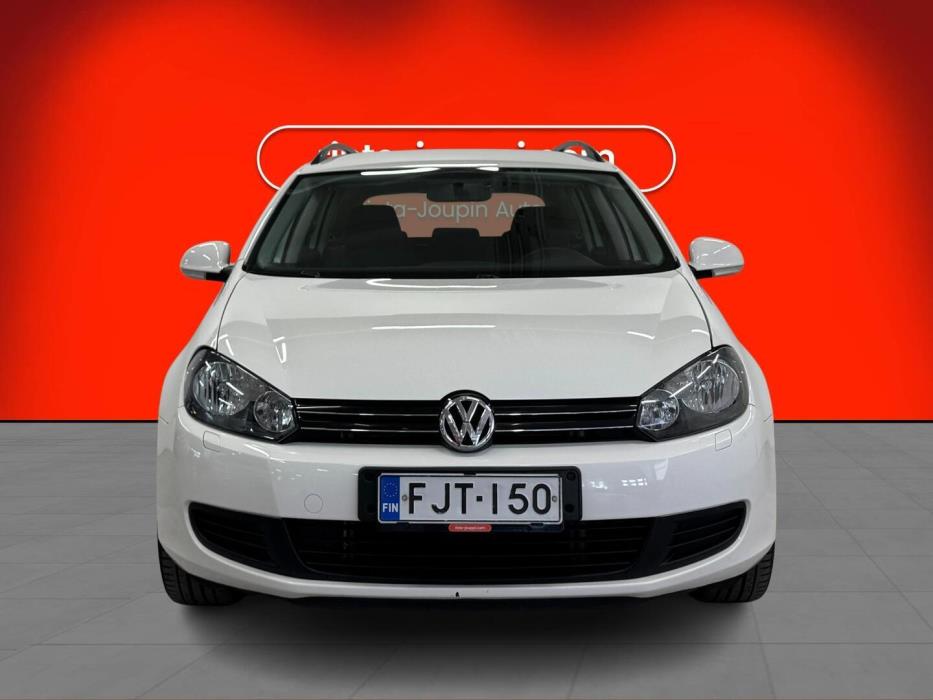 VOLKSWAGEN Golf 2010