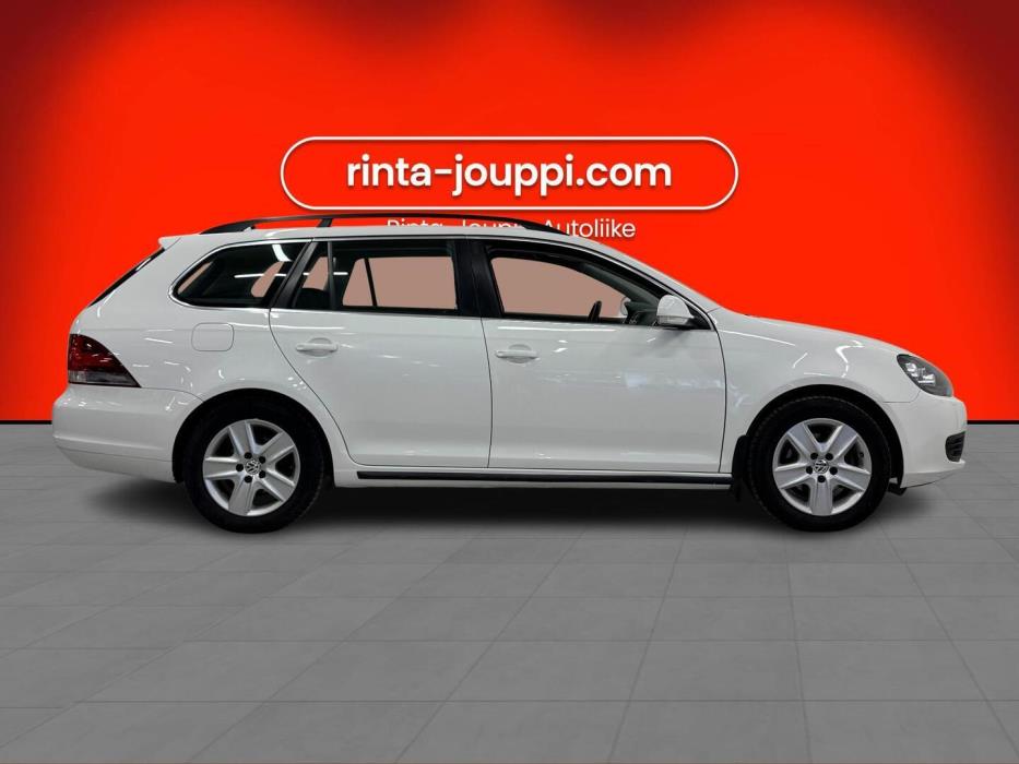 VOLKSWAGEN Golf 2010