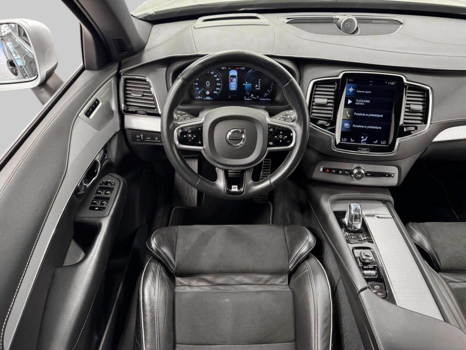 VOLVO XC90 2017