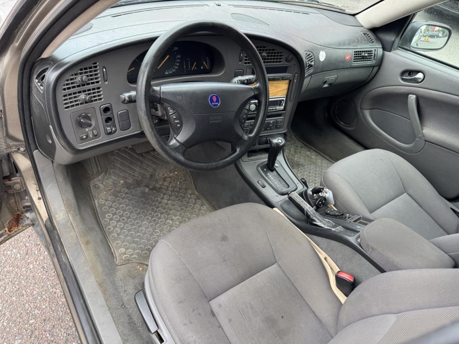 SAAB 9-5 2004