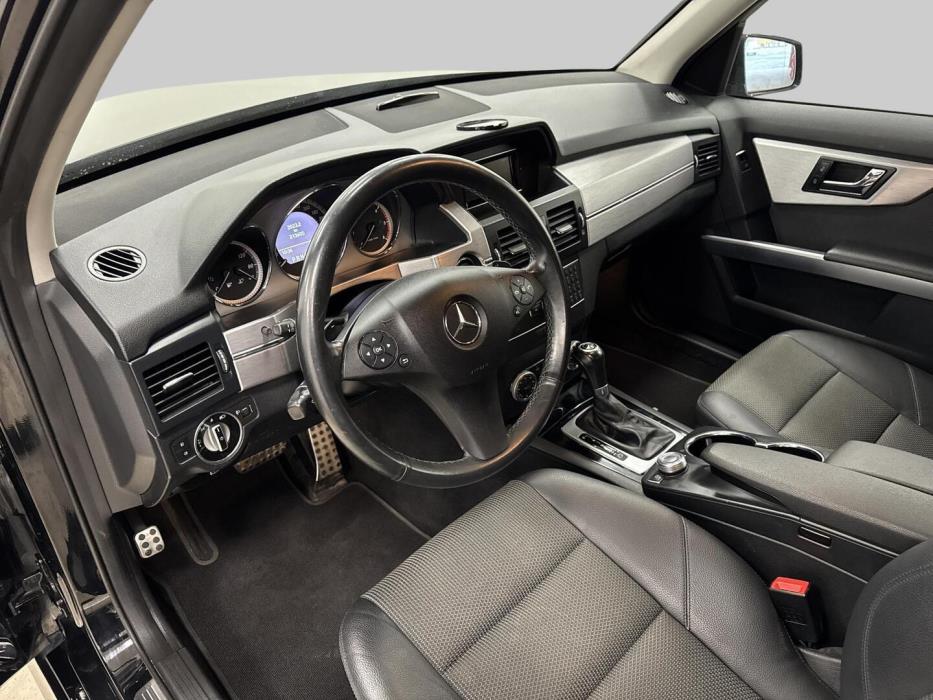 MERCEDES-BENZ GLK 2011
