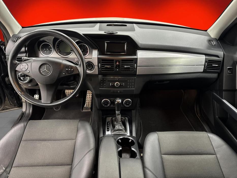 MERCEDES-BENZ GLK 2011