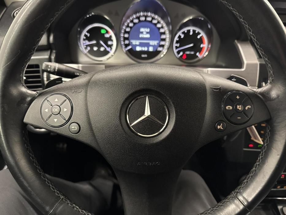 MERCEDES-BENZ GLK 2011