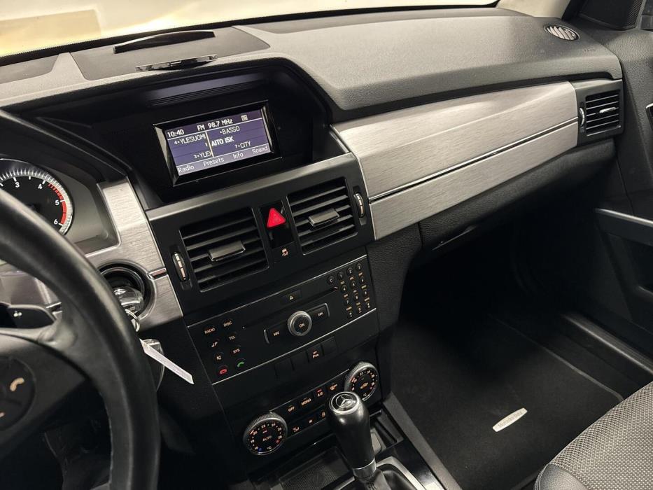 MERCEDES-BENZ GLK 2011