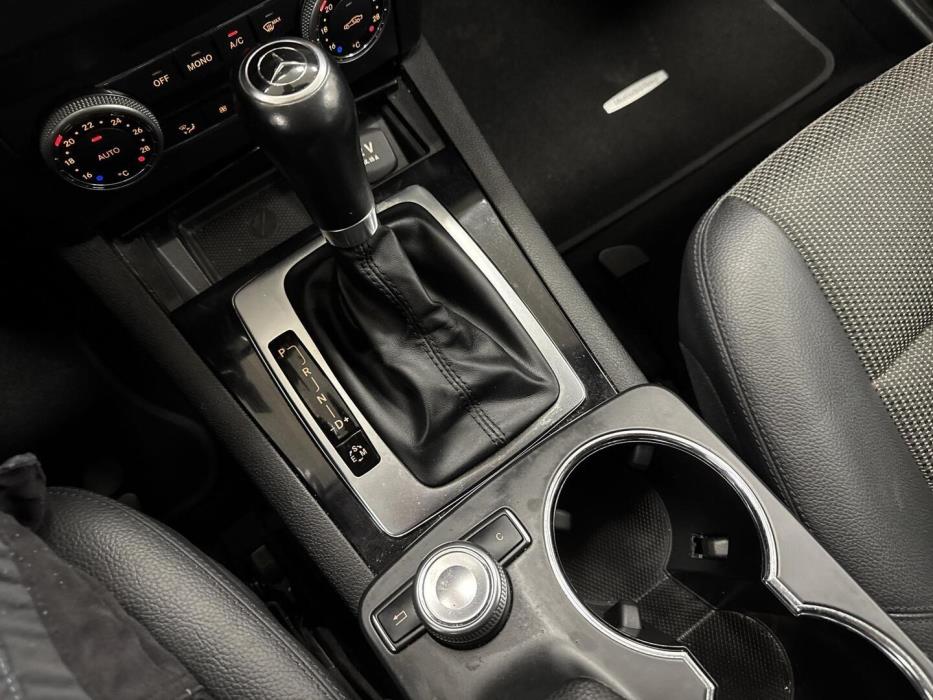 MERCEDES-BENZ GLK 2011