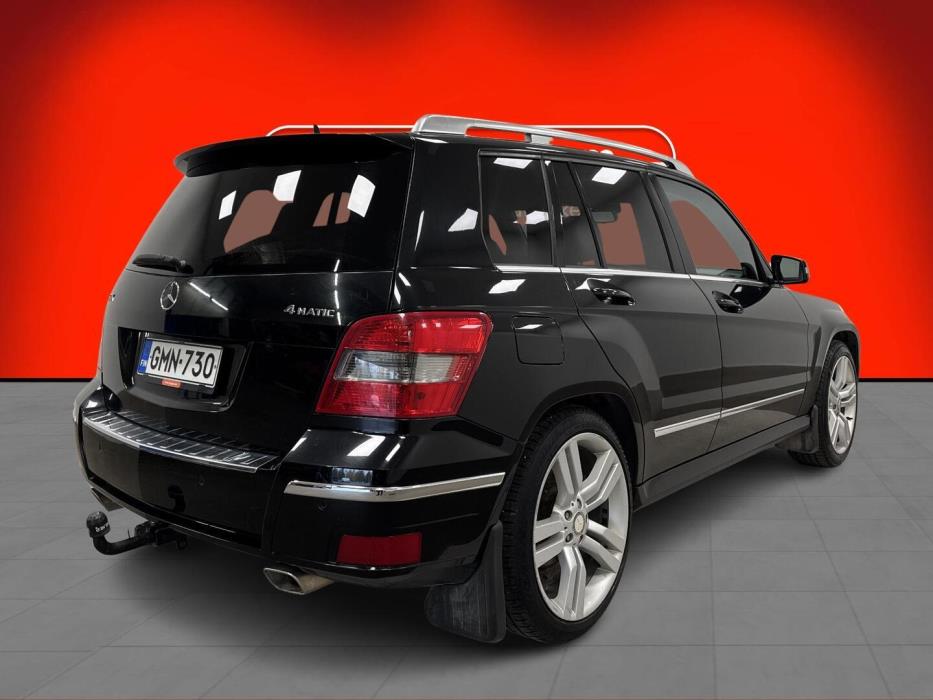 MERCEDES-BENZ GLK 2011
