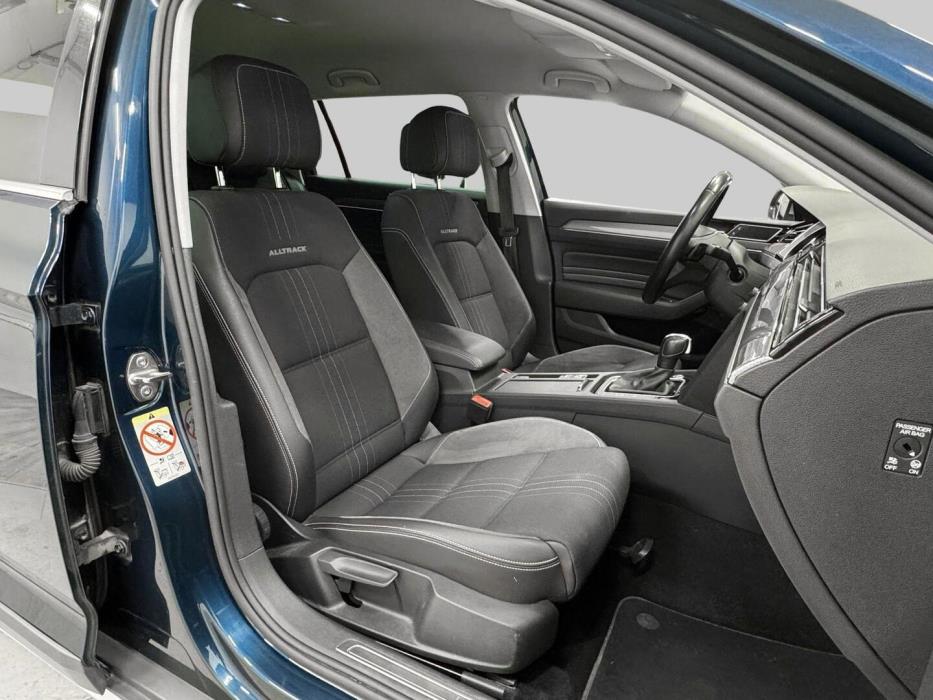 VOLKSWAGEN Passat 2020