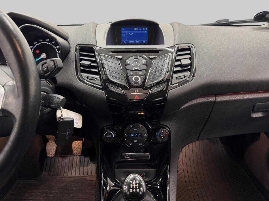 FORD Fiesta 2016