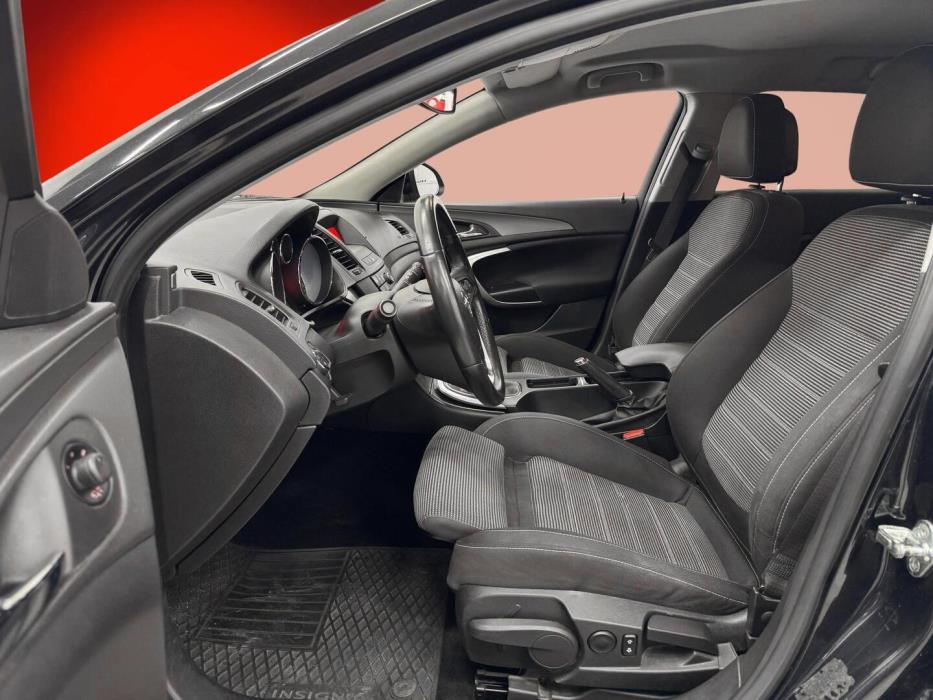 OPEL Insignia 2011