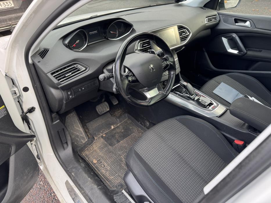 PEUGEOT 308 2020