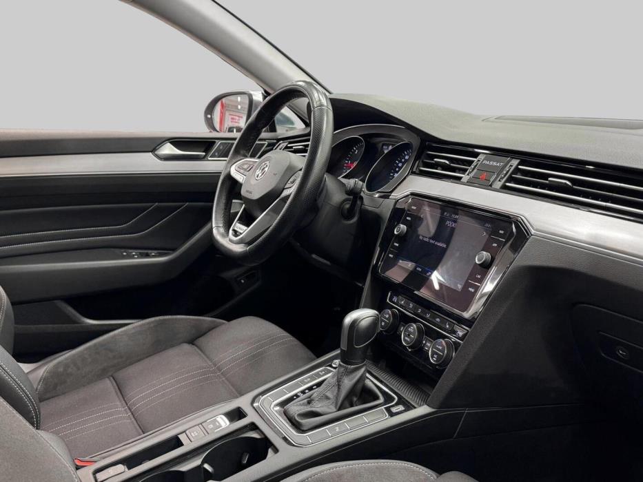 VOLKSWAGEN Passat 2020