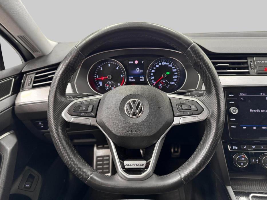VOLKSWAGEN Passat 2020