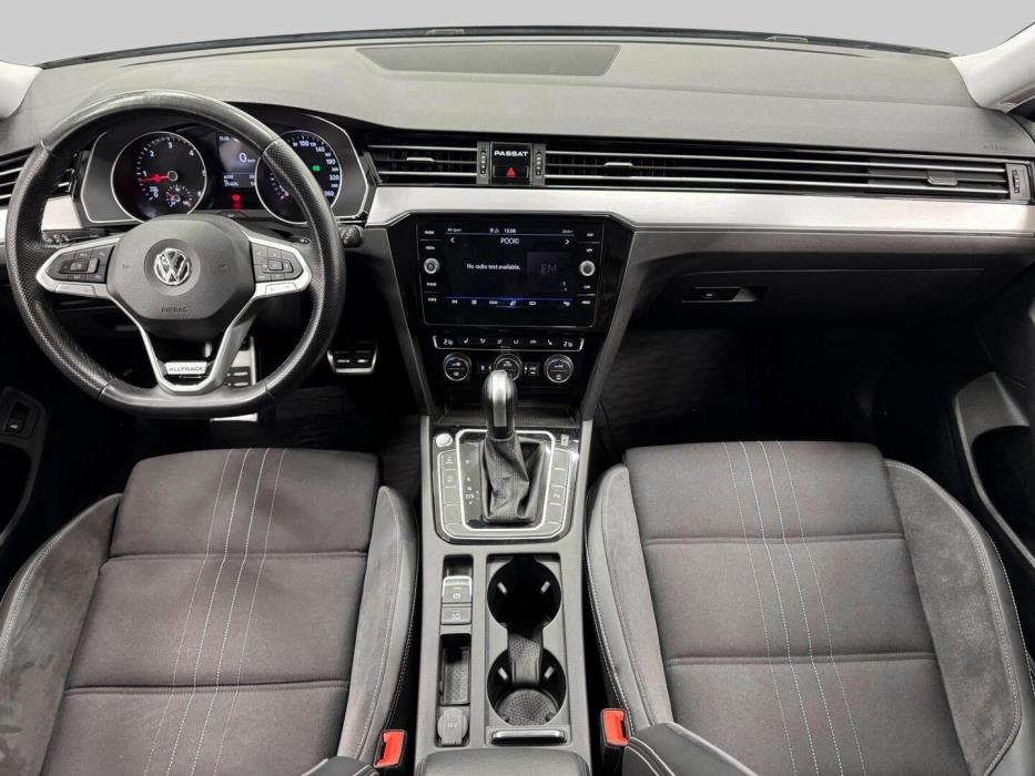 VOLKSWAGEN Passat 2020