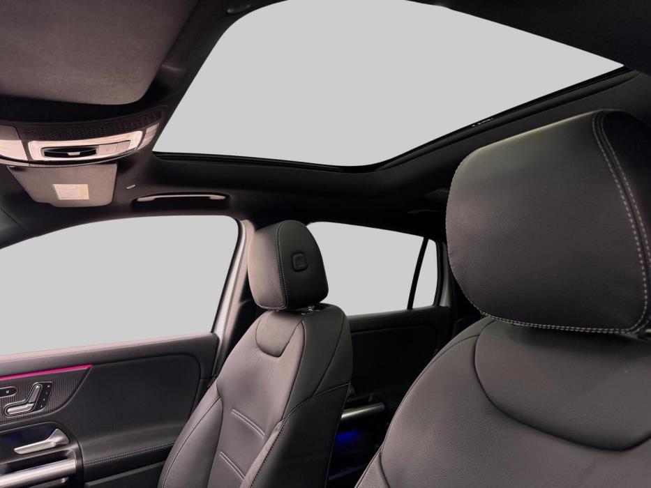 MERCEDES-BENZ EQA 2023